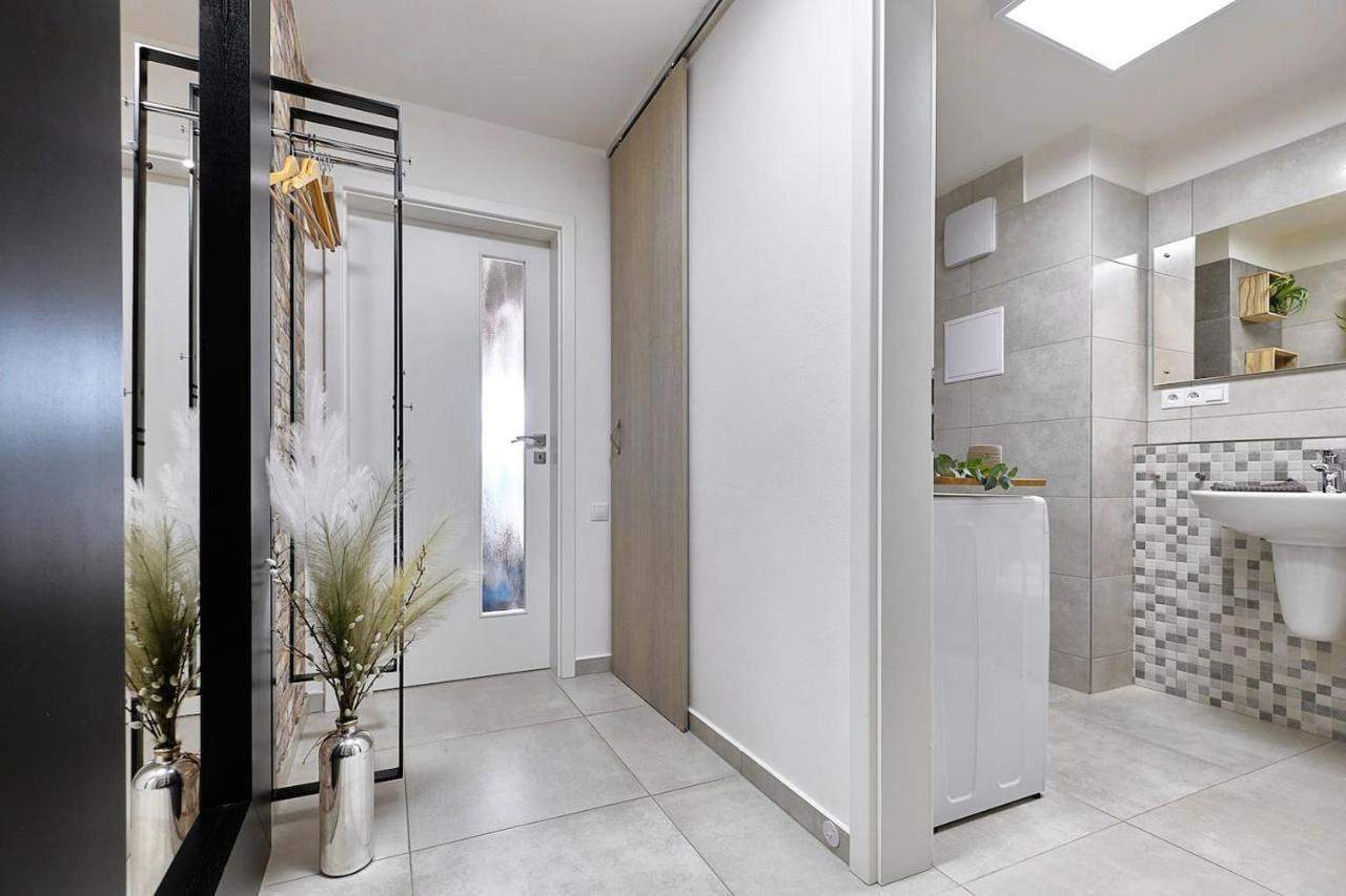ליפנו נאד וויטאבו Charming And Quiet Apartment מראה חיצוני תמונה
